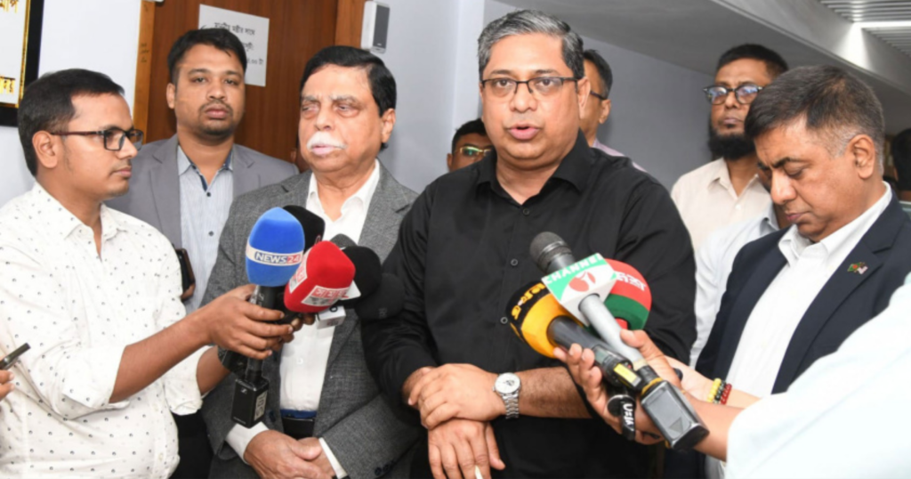 ৬ মাসে বাংলাদেশ থেকে ২ লাখ শ্রমিক নেবে মালয়েশিয়া