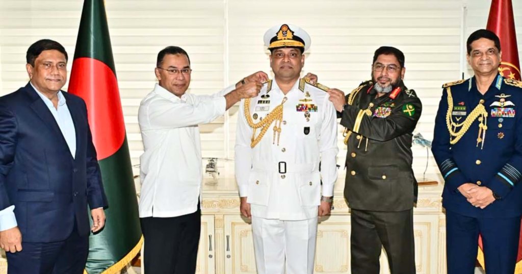 অ্যাডমিরাল পদে পদোন্নতি পেলেন নৌবাহিনী প্রধান মিসবাহ উল আজীম