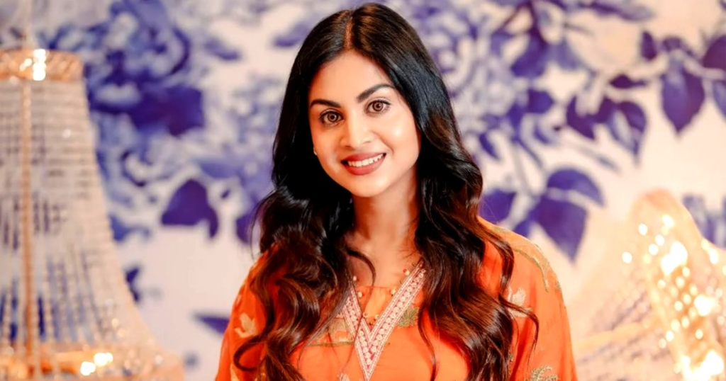 হাসপাতাল থেকে বাসায়, কঠিন সময়ের কথা জানালেন মেঘলা মুক্তা