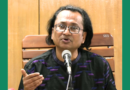 প্রধানমন্ত্রীর তথ্য ও সম্প্রচারবিষয়ক উপদেষ্টা জাহেদ উর রহমান রাজধানীতে এক ব্রিফিংয়ে বক্তব্য দিচ্ছেন।