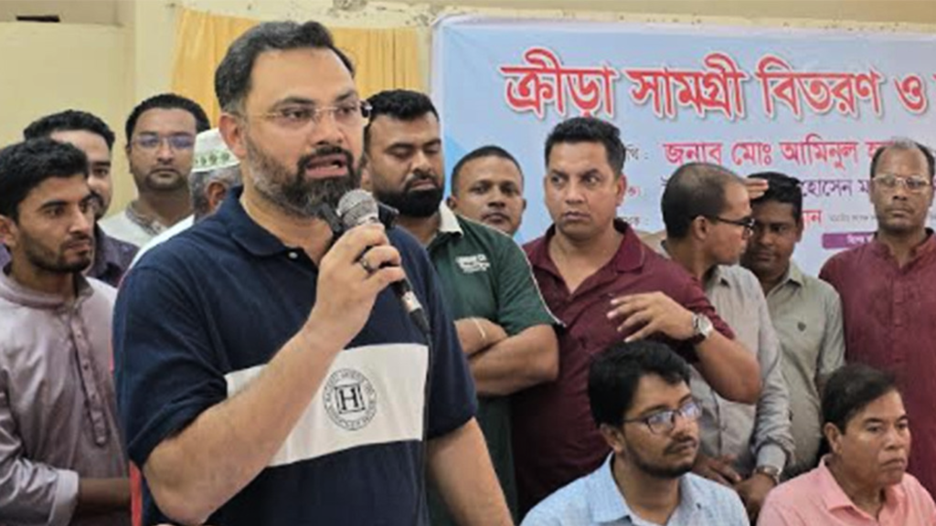 সরকারের উন্নয়ন অগ্রযাত্রায় বাধা দিতে বিরোধীরা অপপ্রচার চালাচ্ছে: আমিনুল হক