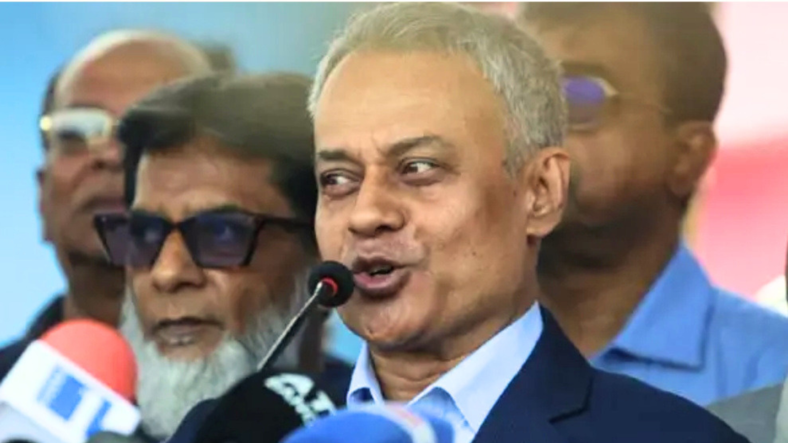 তরুণদের খেলাধুলায় ব্যস্ত রেখে এটিকে পেশা হিসেবে গড়ে তুলতে চাই: শেখ রবিউল আলম